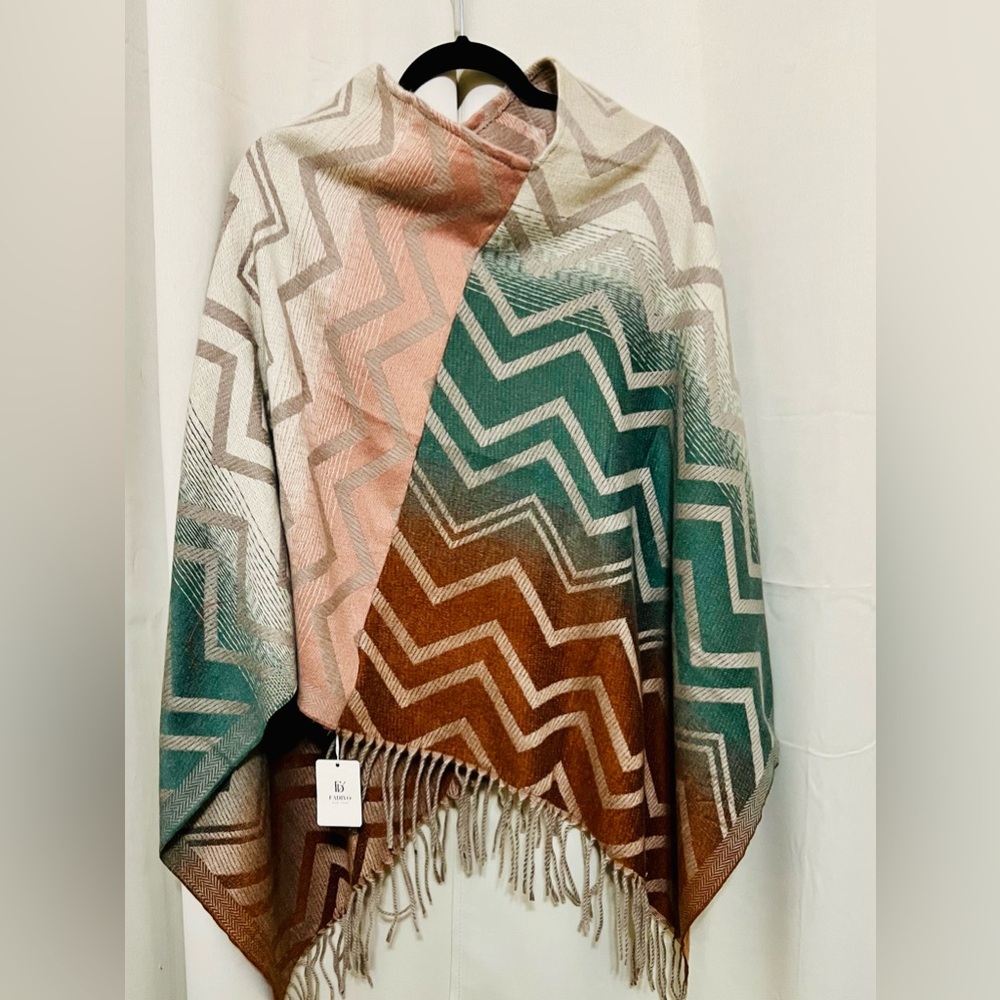 Fadivo Women's Soft Fringed Poncho Size OS